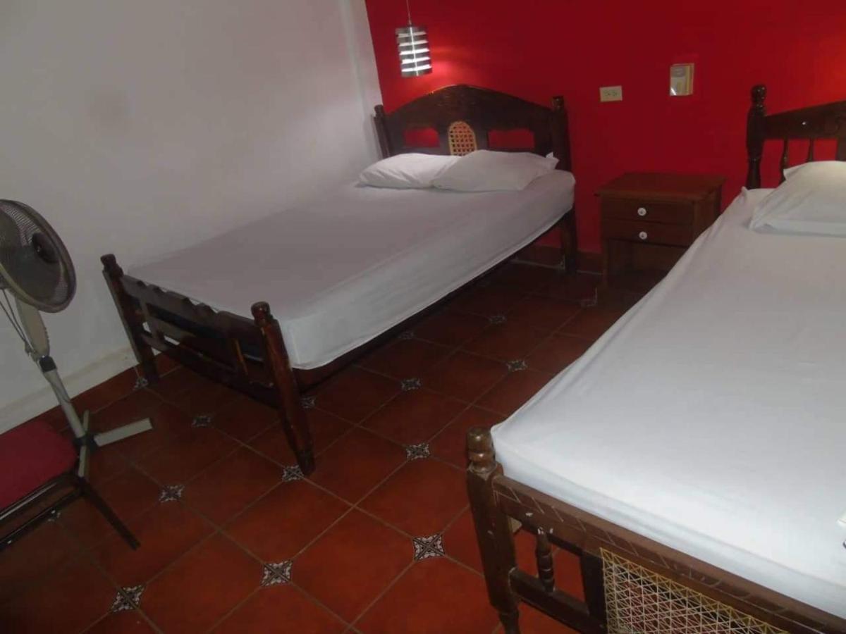 Hostal Vacaciones Nicas Leon Exterior photo