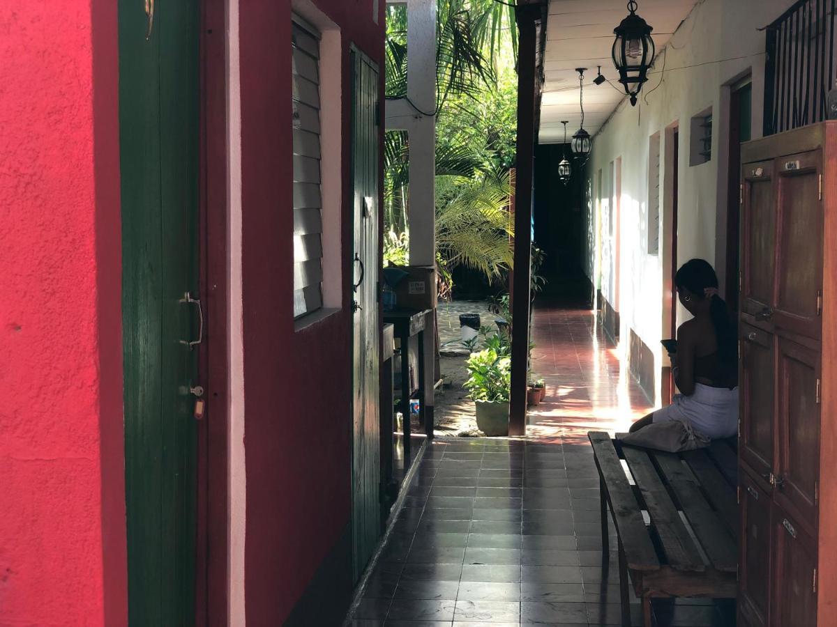 Hostal Vacaciones Nicas Leon Exterior photo