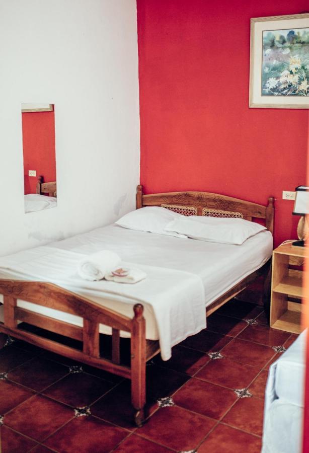 Hostal Vacaciones Nicas Leon Exterior photo